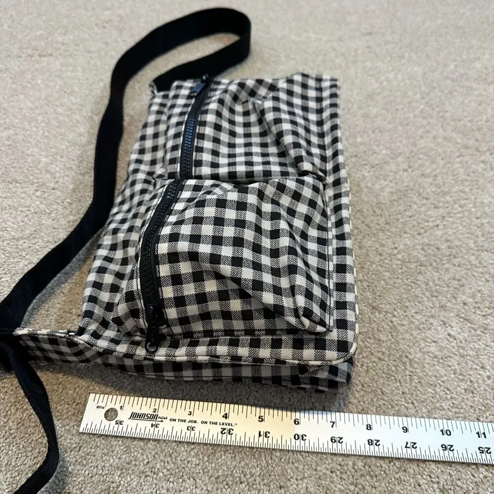 Baggu Medium Cargo Crossbody in Black & White Gingham